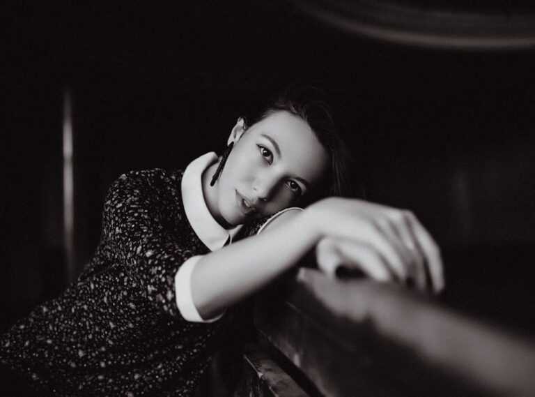 gambar perempuan ootd